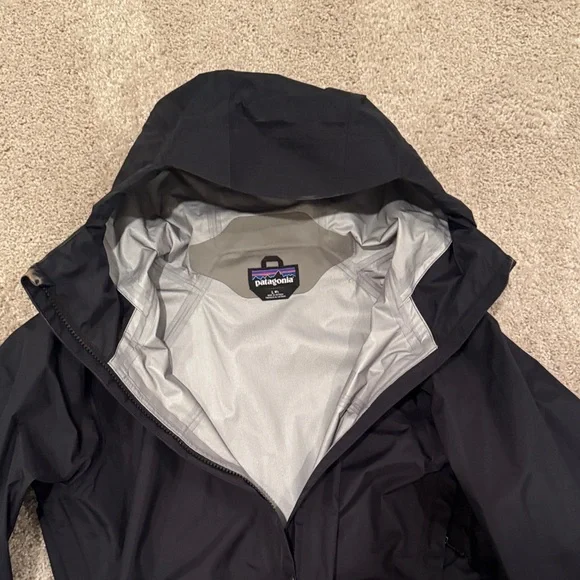 Patagonia Ladies Black Rain Jacket